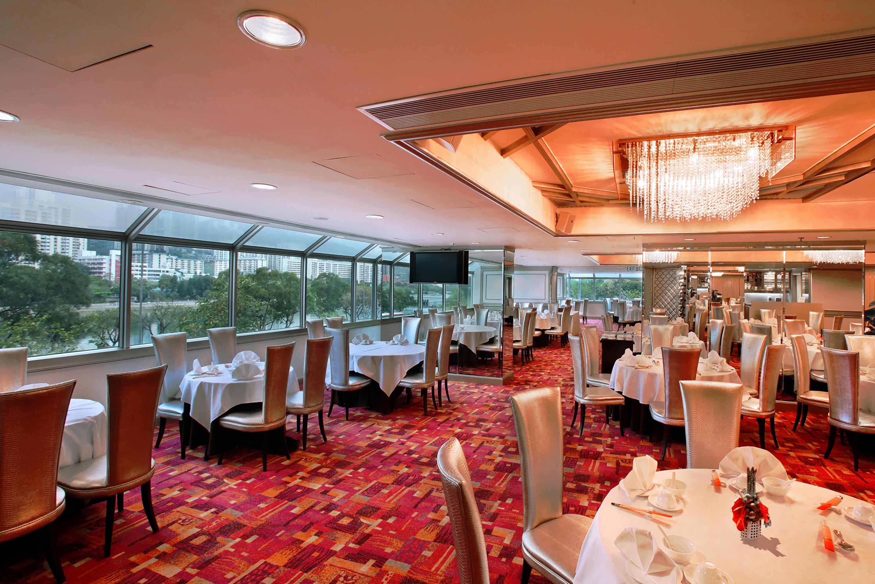 Regal Riverside Hotel Хонконг Екстериор снимка